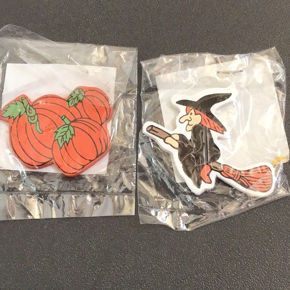 🎃 Halloween Finishing Eyelets for Scrapbooking 🎃 - Picture 5 of 6